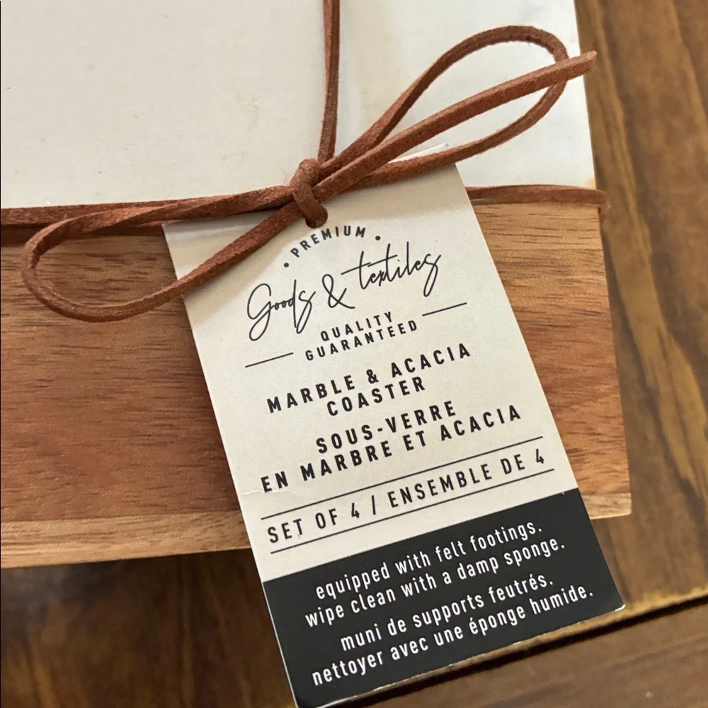 Marble and Acacia Coaster Set4 4x4”